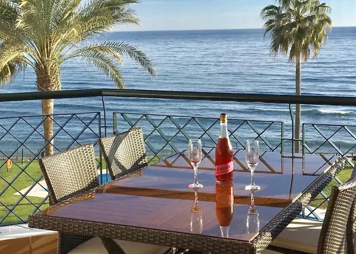 Mi Capricho A16 Beachfront Apartment