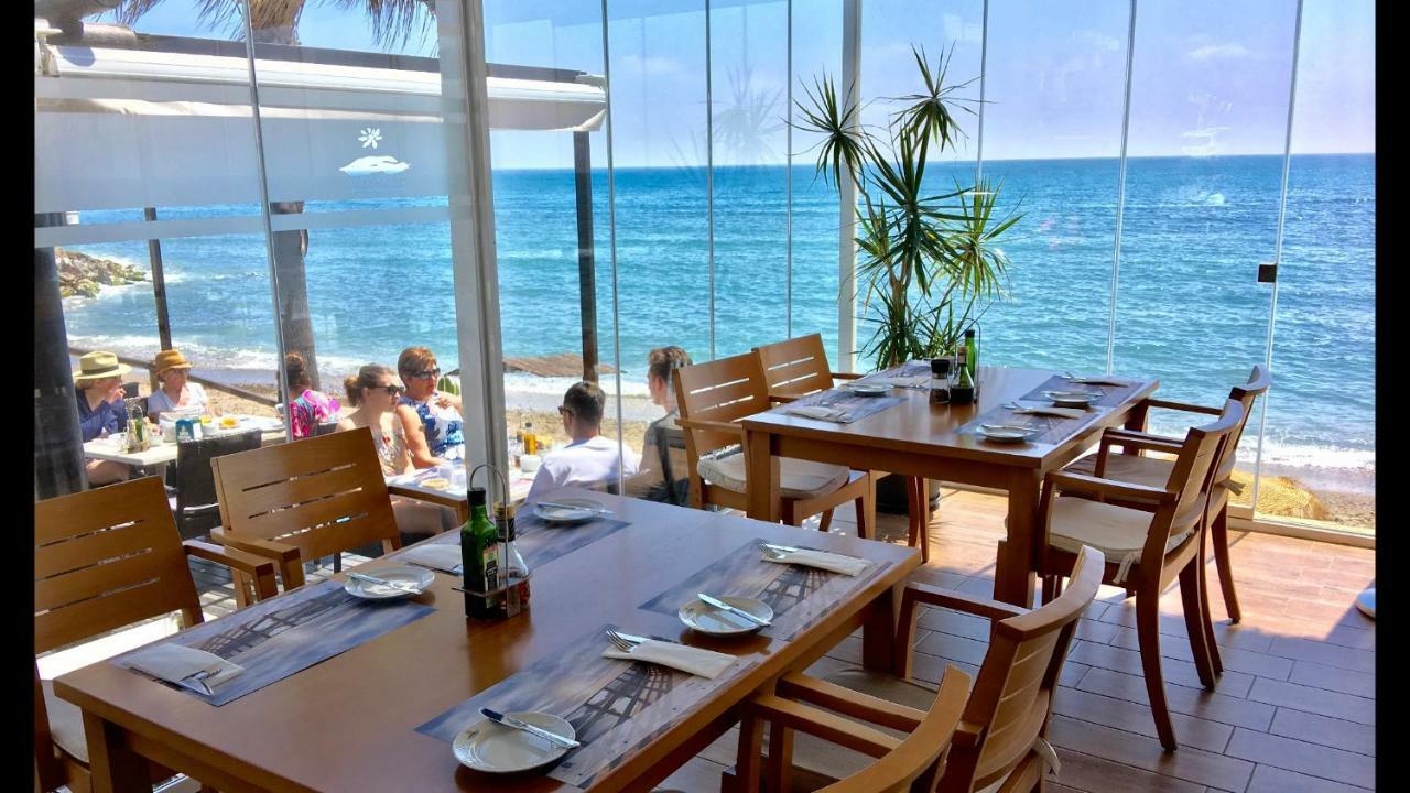 Mi Capricho A16 Beachfront Appartement